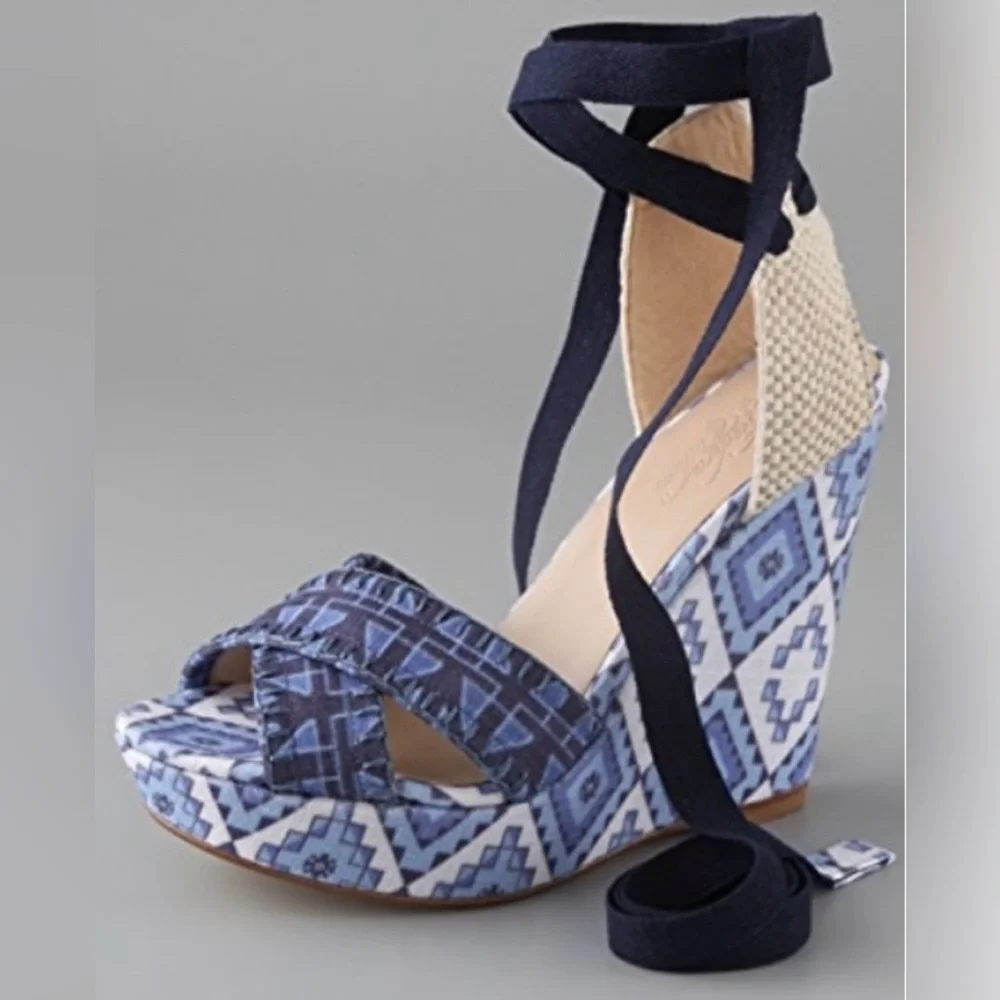 Theodora & Callum by Stuart Weitzman Biarritz Blue Aztec Espadrille Wedges Sz 10